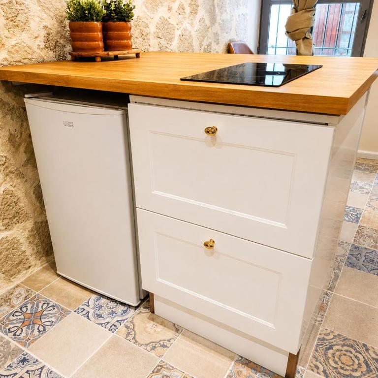 Air-conditioned Provençal studio, historic center - Appartement 1 Chambre - 2