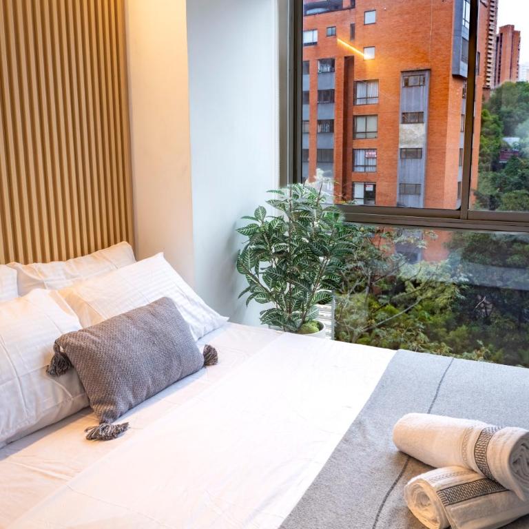 Skyline Studio, Workspace, El Poblado - One-Bedroom Apartment - 6