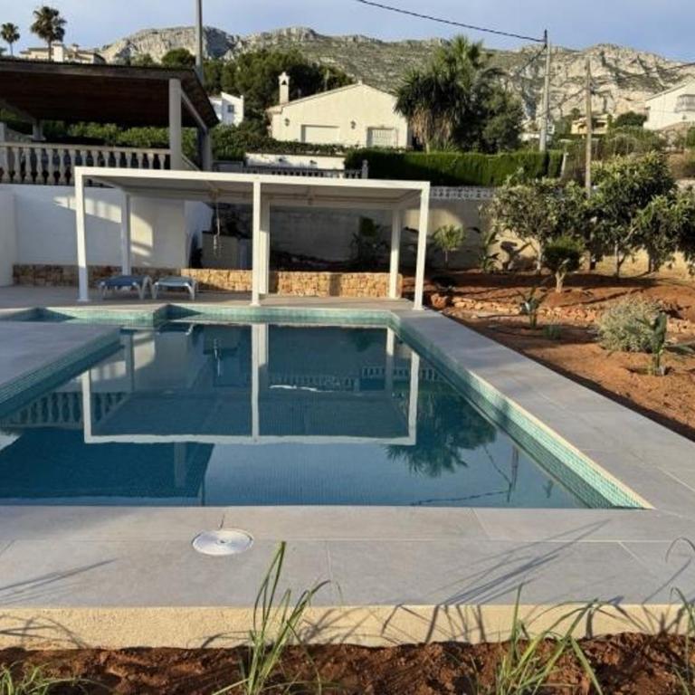 Villa en Denia con Wi-Fi, aire acondicionado, piscina privada y parking - ES-373-54 - Villa - 9