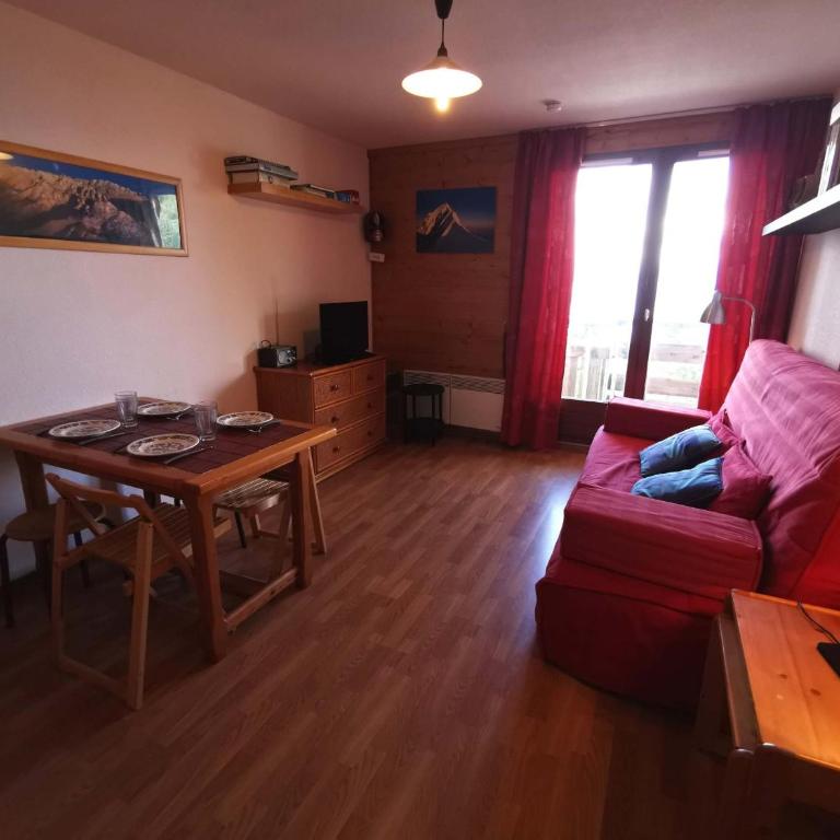 Appartement aux Adrets-Prapoutel, 2 pièces, balcon, proche pistes et commerces - Apartment mit 1 Schlafzimmer - 4