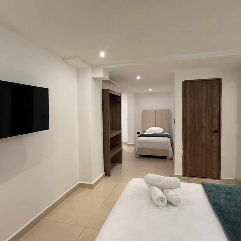 Arcadia Hotel - Triple Room - 2