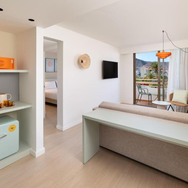 SOL by Meliá Arona Tenerife - Sol Room with Lounge (2+2) - 2