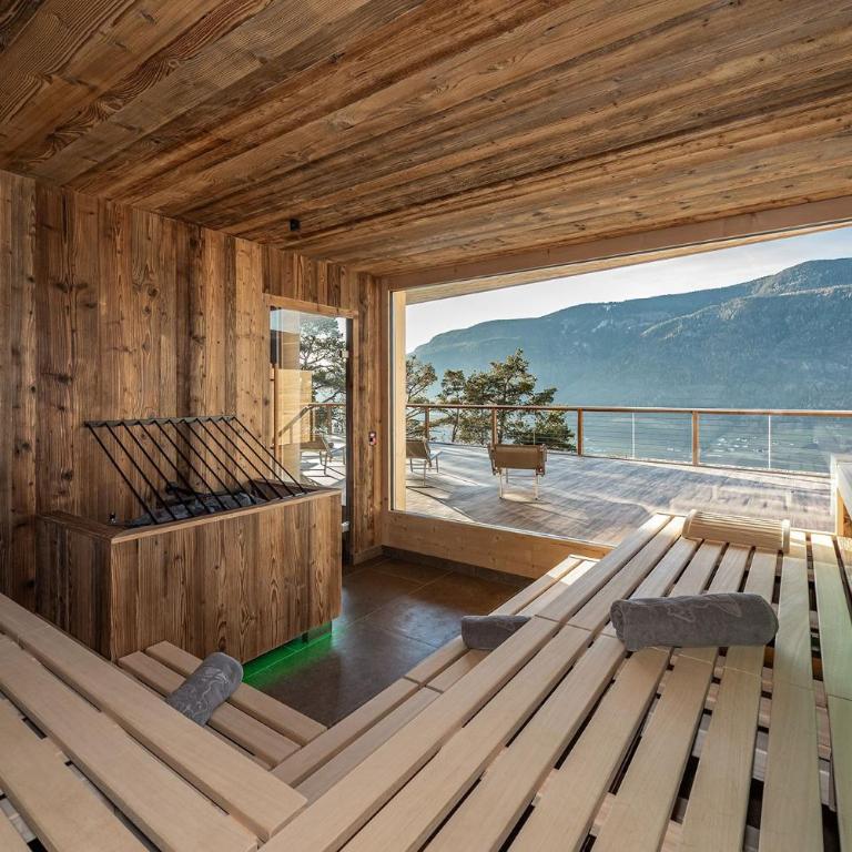 Sonnenschein Moarlhof Kastelruth - Two-Bedroom Deluxe Apartment with Garden View - 2