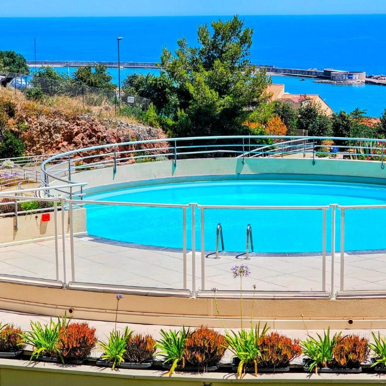 Le phare, superbe vue mer, piscine climatisation parking - Apartment mit Meerblick - 2