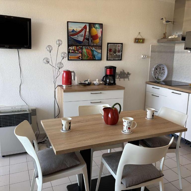 Appartement calme terrasse - 4 pers. - FR-1-250-341 - Apartment - 2