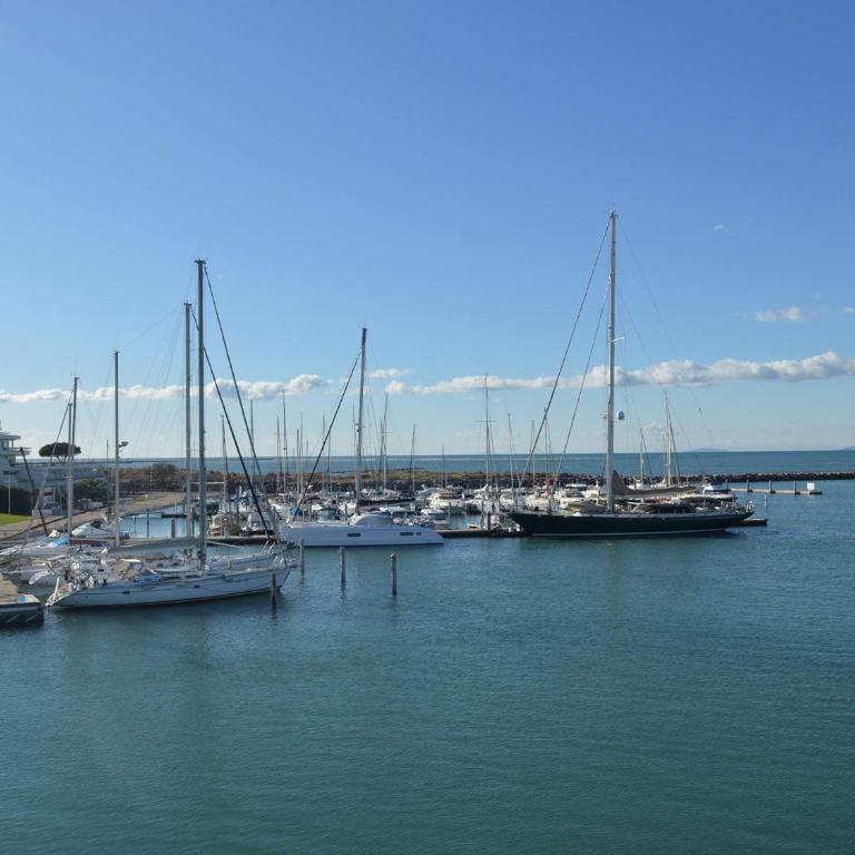 Appartement calme terrasse - 4 pers. - FR-1-250-341 - Apartment - 25