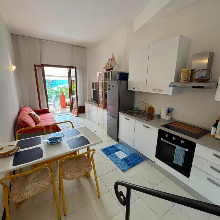 Civico Ventuno - Appartamento con 2 Camere da Letto - 11