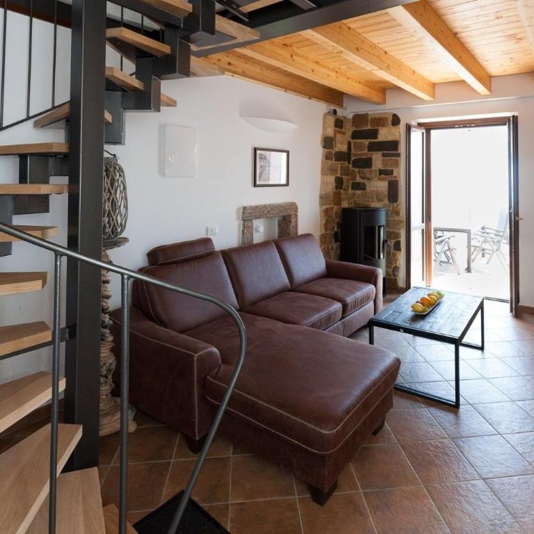 Estate - Vacation Home - 10
