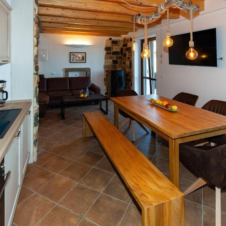 Estate - Vacation Home - 11