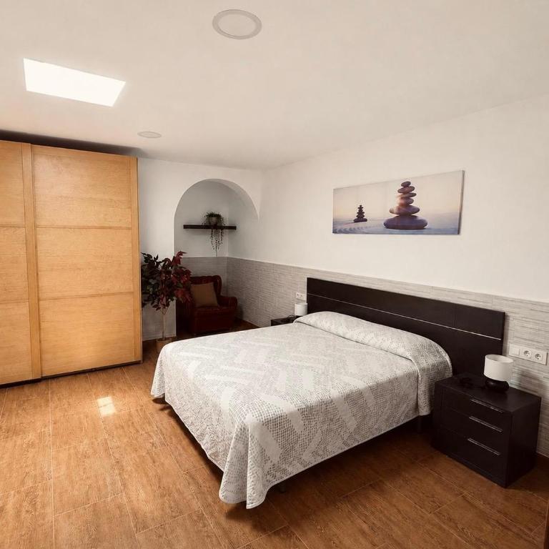 2-Bedroom Apartment 1-Minute Walk to the Beach - Two-Bedroom Apartment - 7