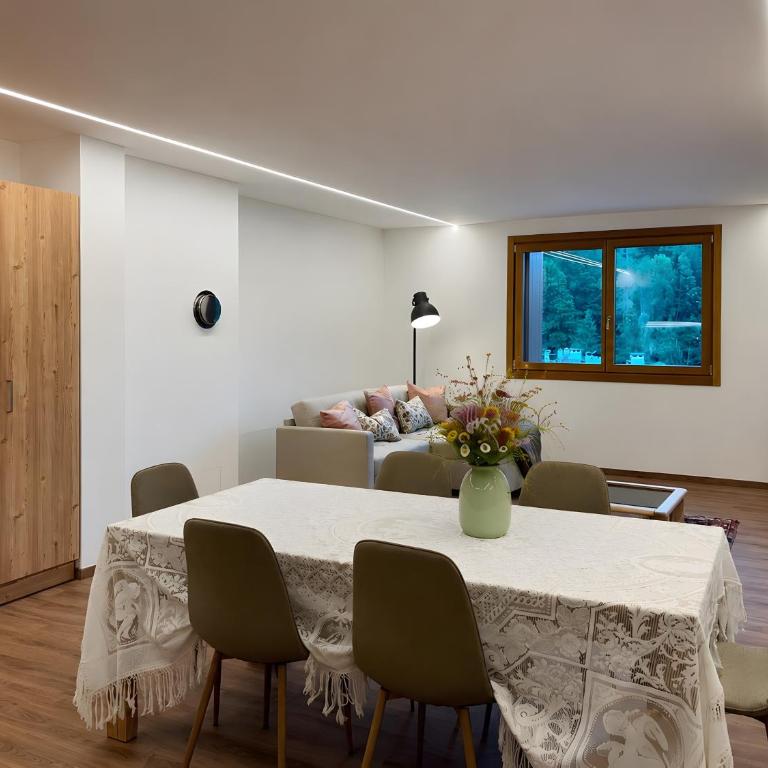 Casa Baga - Appartamento 5 - Appartamento Deluxe con 2 Camere da Letto e Balcone - 2