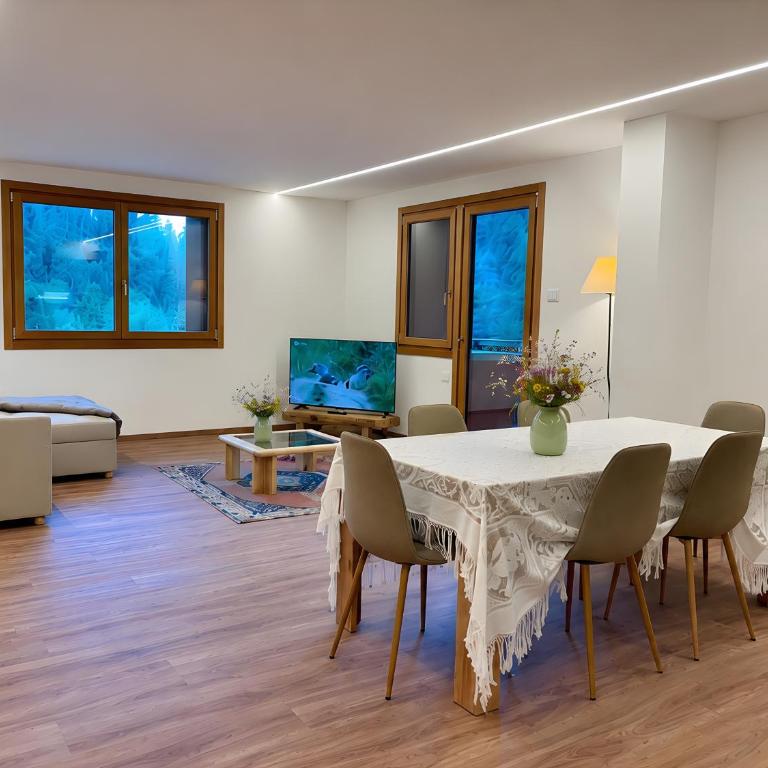 Casa Baga - Appartamento 5 - Appartamento Deluxe con 2 Camere da Letto e Balcone - 1