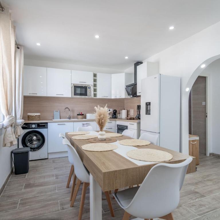 Port-la-Nouvelle 6p - Appartement Supérieur - Vue sur Ville - 3