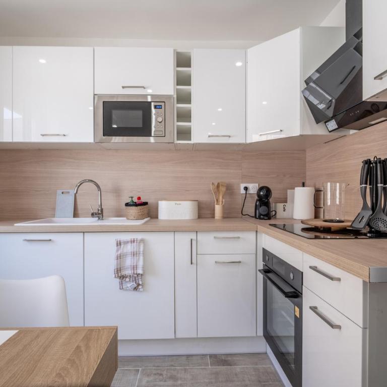 Port-la-Nouvelle 6p - Appartement Supérieur - Vue sur Ville - 6