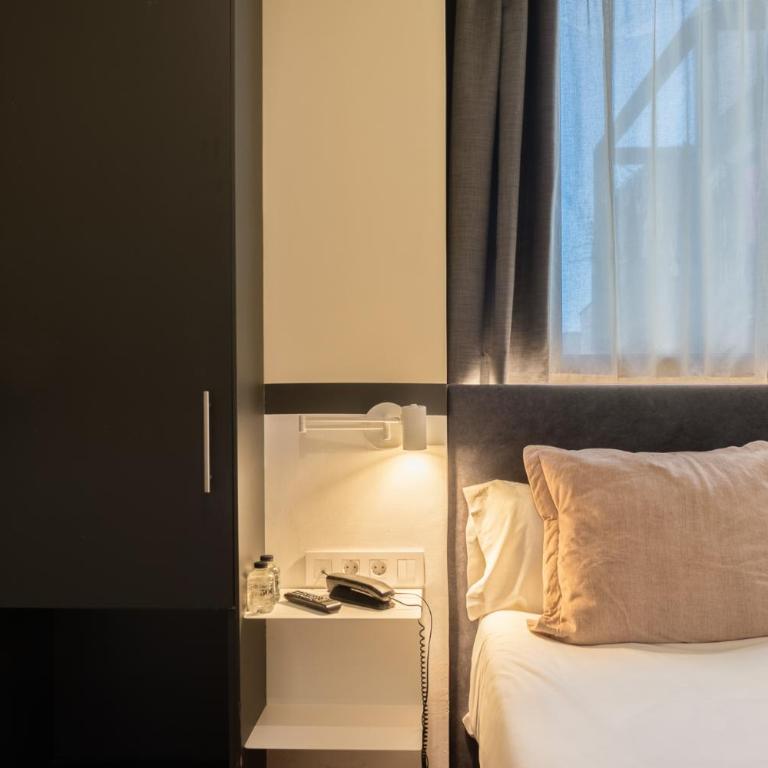May Ramblas Hotel - Habitación Doble Pequeña - 7