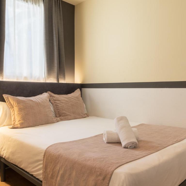 May Ramblas Hotel - Habitación Doble Pequeña - 4