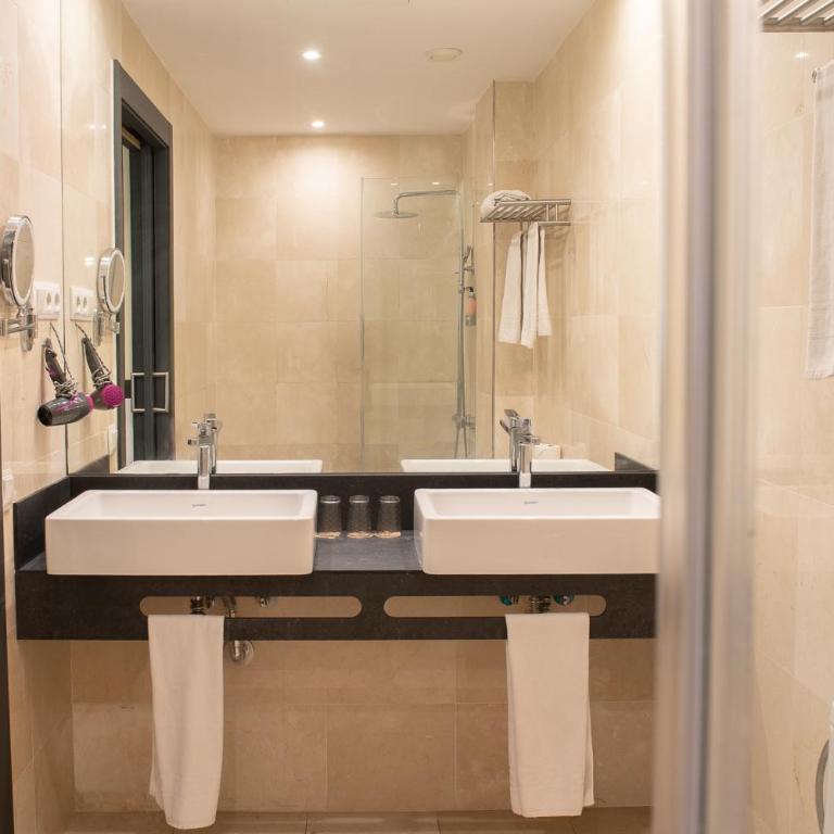 May Ramblas Hotel - Suite Familiar - 1