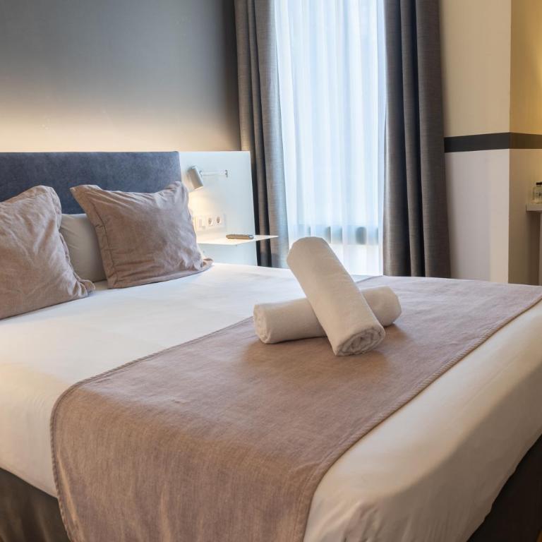 May Ramblas Hotel - Habitación Doble Superior con sofá - 1 o 2 camas - 1