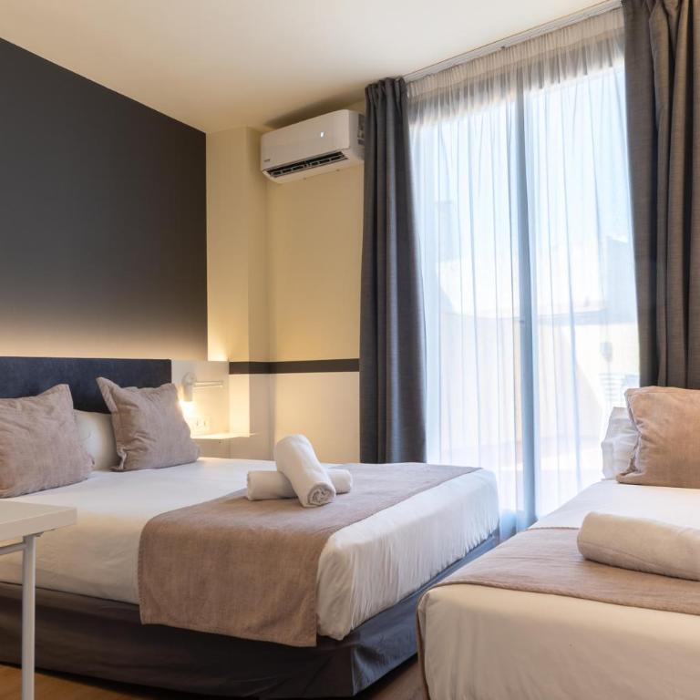 May Ramblas Hotel - Habitación Triple Superior con balcón - 6