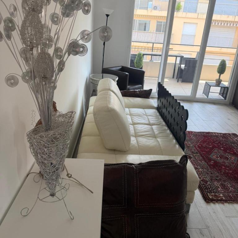 Newly build 2 bed Cap-Martin beach - 10mns from Monaco - Appartement 2 Chambres - 4