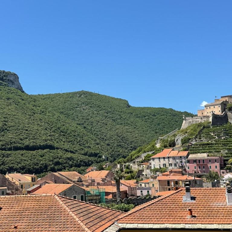DIMORA Concept - Castle View Finalborgo Apartment - Appartamento con 2 Camere da Letto e Balcone - 10