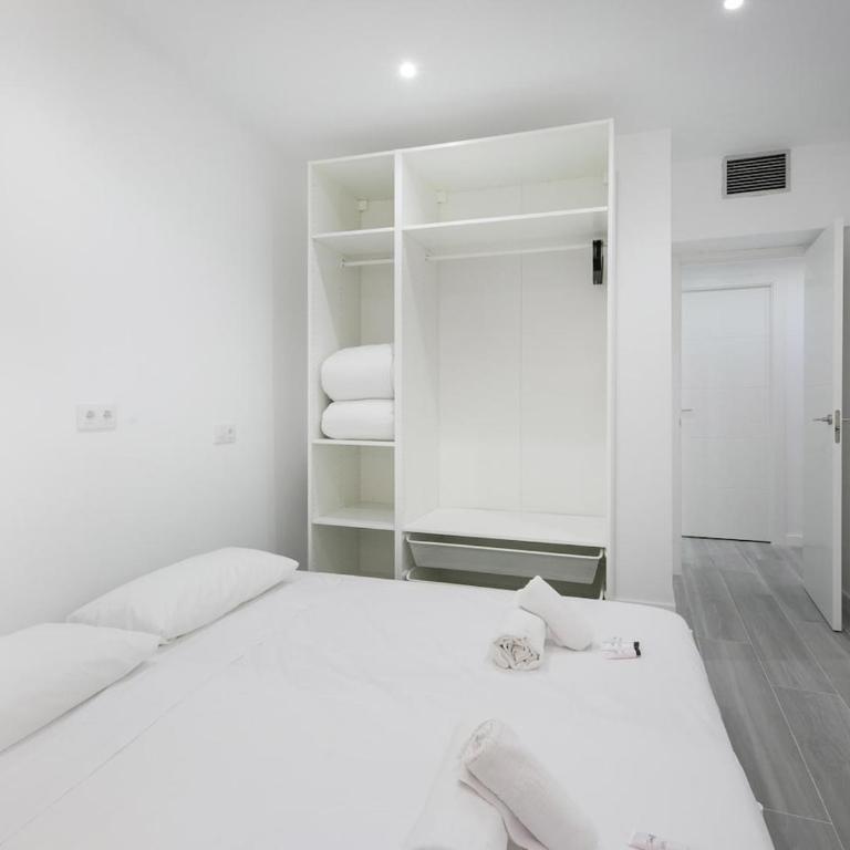 Winahost Lloret Venecia - Two-Bedroom Apartment - 21