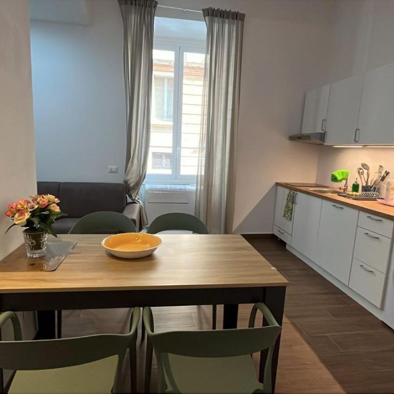 Guesthouse Via Del Teatro Station - Appartamento con 1 Camera da Letto - 1