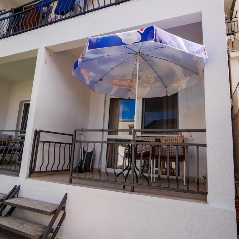 Apartments Stevo Nikočević - Double Room with Balcony - 4