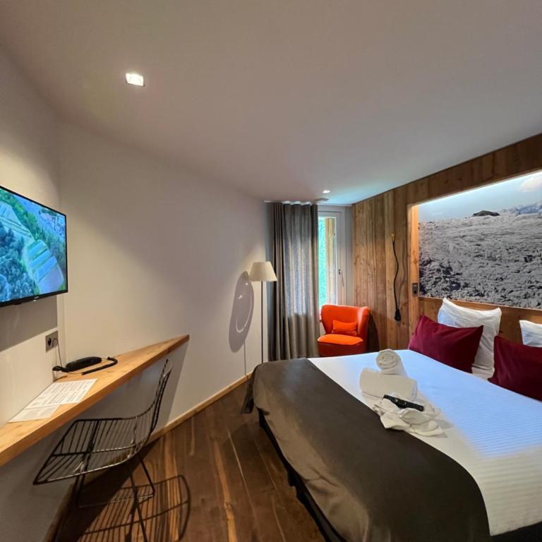 Hôtel LAPIAZ & Spa - FLAINE - Chambre Lit Queen-Size Deluxe - 2
