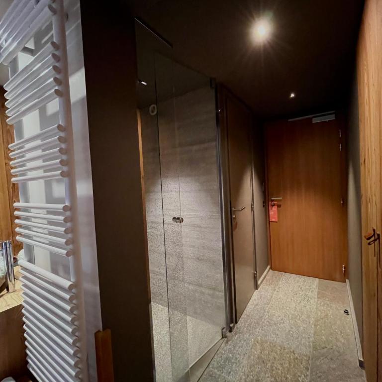 Hôtel LAPIAZ & Spa - FLAINE - Chambre Lit Queen-Size Deluxe - 4
