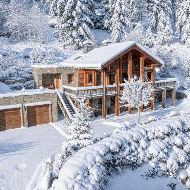 Chalet Ibex Mont-Blanc View, ideal for families, Private Hammam, Sleeps 10 in Les Houches - Chalet - 55
