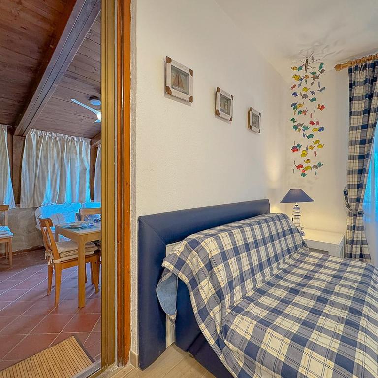 Relax at Lentischi - Private Veranda & BBQ by Host Hero - Appartamento - 23