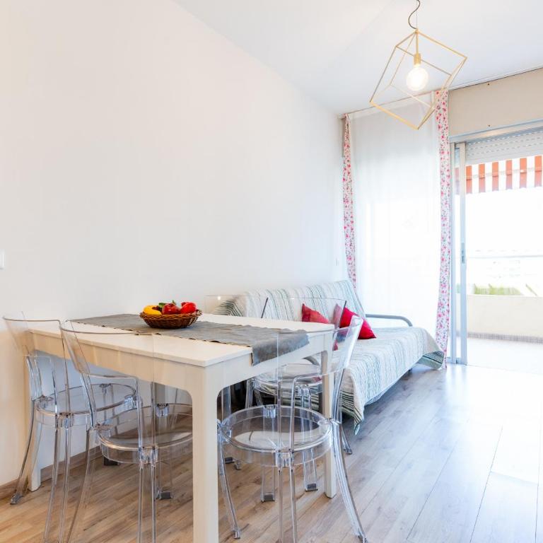 Chimere - Appartamento con 2 Camere da Letto e Balcone - 15