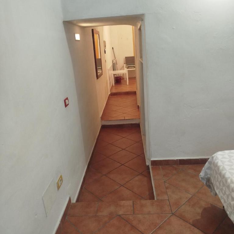 Rita Room - Economy Twin Room - 10