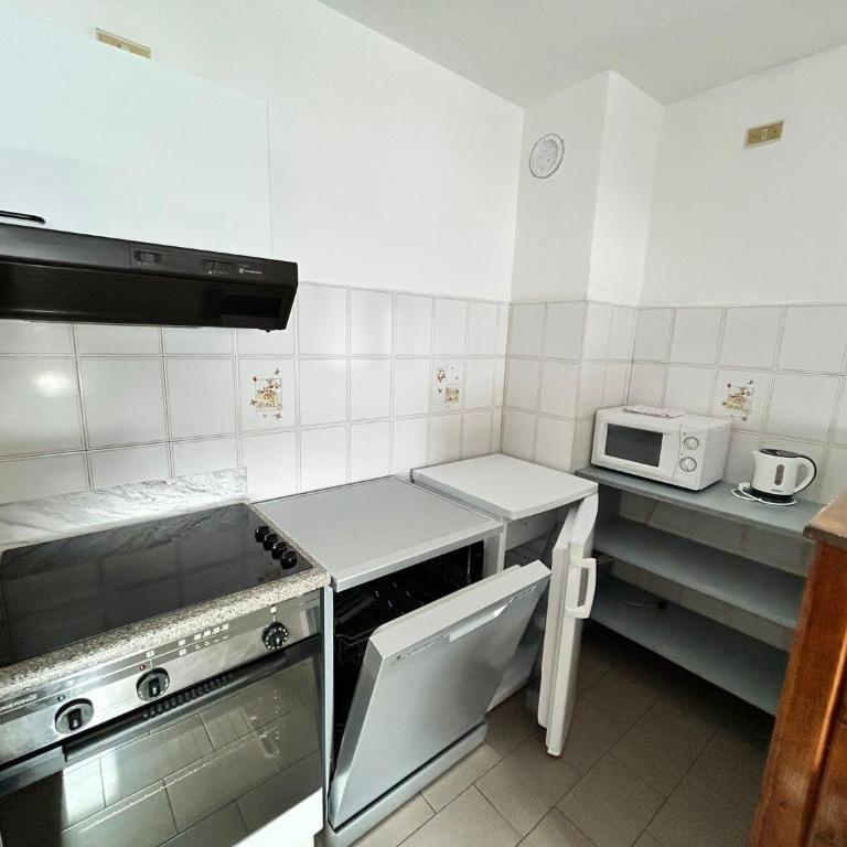 Appartamento Michela - Appartamento Deluxe con 2 Camere da Letto e Balcone - 5