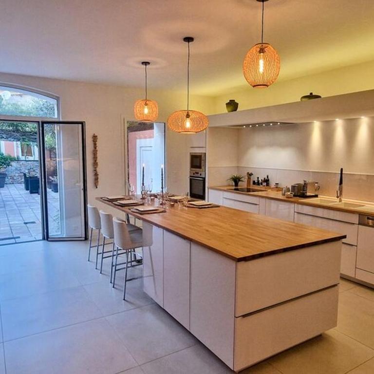 ESPRIT LOFT, Appartement d'Exception, 3 chambres, Jardin au Centre Ville, Climatisation - Apartment - 3