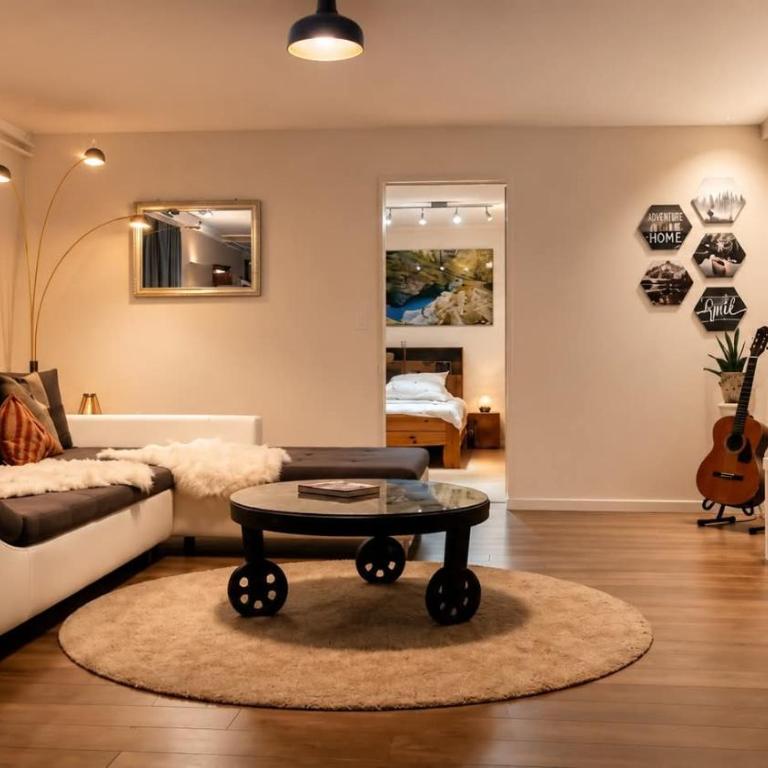 Charmantes Apartment mit grossem Garten .Kids4free. - Apartment mit 1 Schlafzimmer - 8