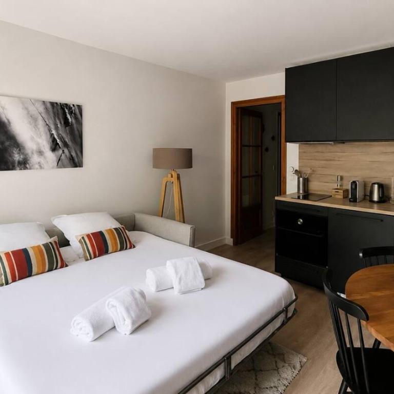 Apartment for 4 people Balcony Parking Close - Single Room - 5