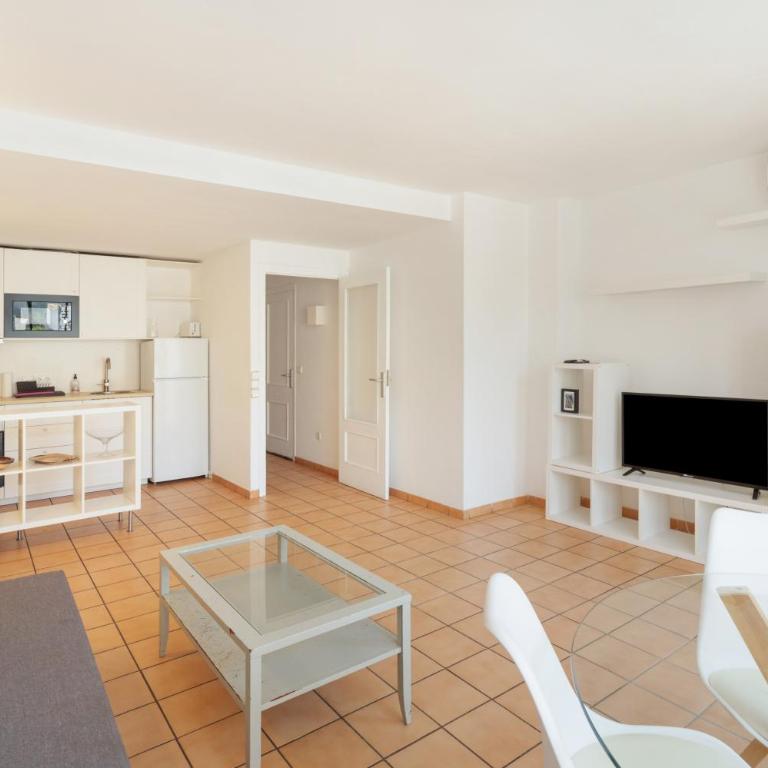 Apartamento Vista Alegre - Deluxe Apartment mit Balkon und 2 Schlafzimmern - 22
