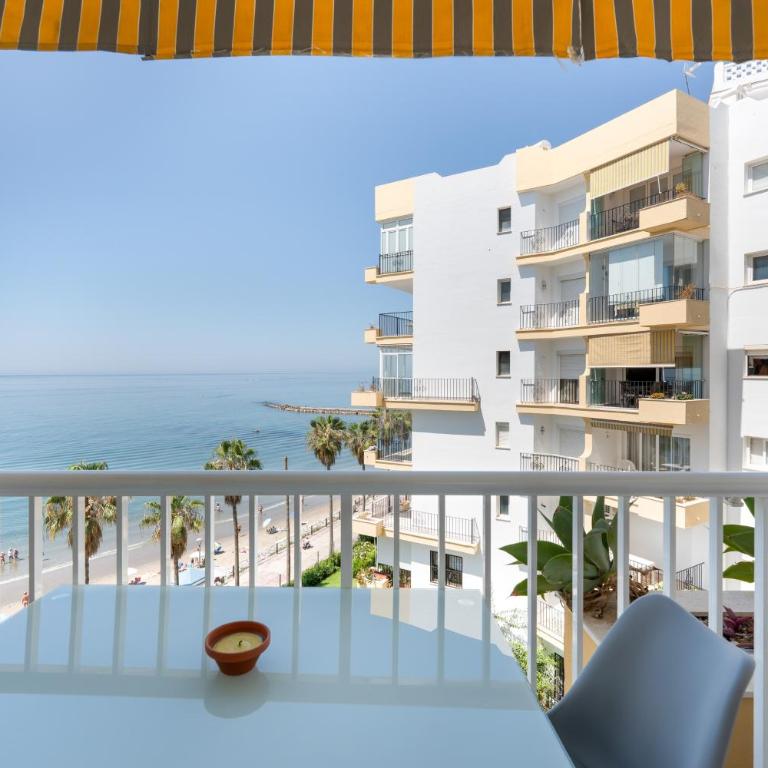Apartment Overlooking the Beach - Apartamento Deluxe de 2 dormitorios con vistas al mar - 1