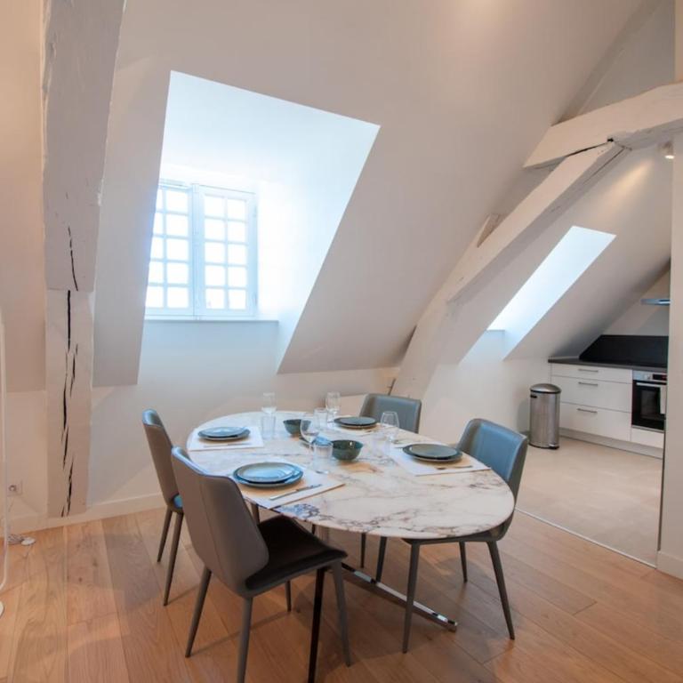 Le Martroi - Hypercentre avec vue - 55m 1 chambre - Appartement 1 Chambre - 4