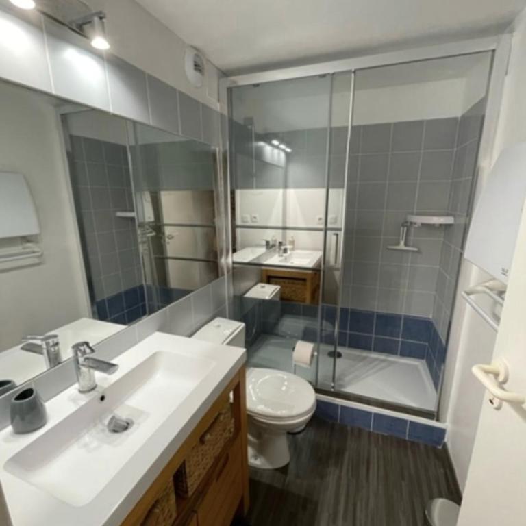 Lovely Apartment With Balcony Near The Lake - Appartamento - 10