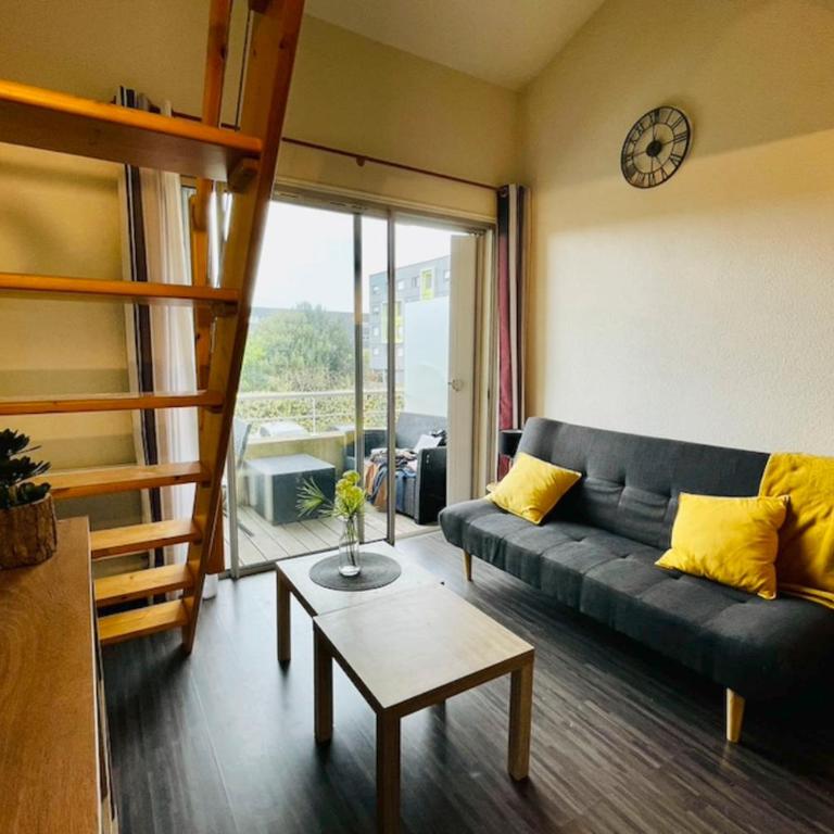 Lovely Apartment With Balcony Near The Lake - Appartamento - 12