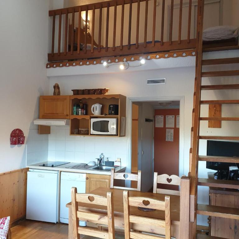 T2 cabine lumineux 6 pl OU T2 duplex 4 pl , piscine, sauna, La Pradella BOLQUERE - Appartement en Duplex - 9