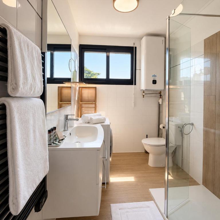 Home Riviera - One-Bedroom Apartment Near Beach - Appartement avec Vue et Balcon - 9