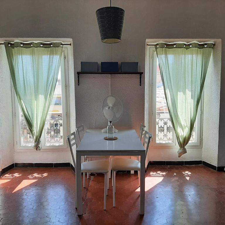 50m2 à 3 minutes à pied du Vieux-Port, Vue dégagée sur les toits - Apartment mit 1 Schlafzimmer - 6