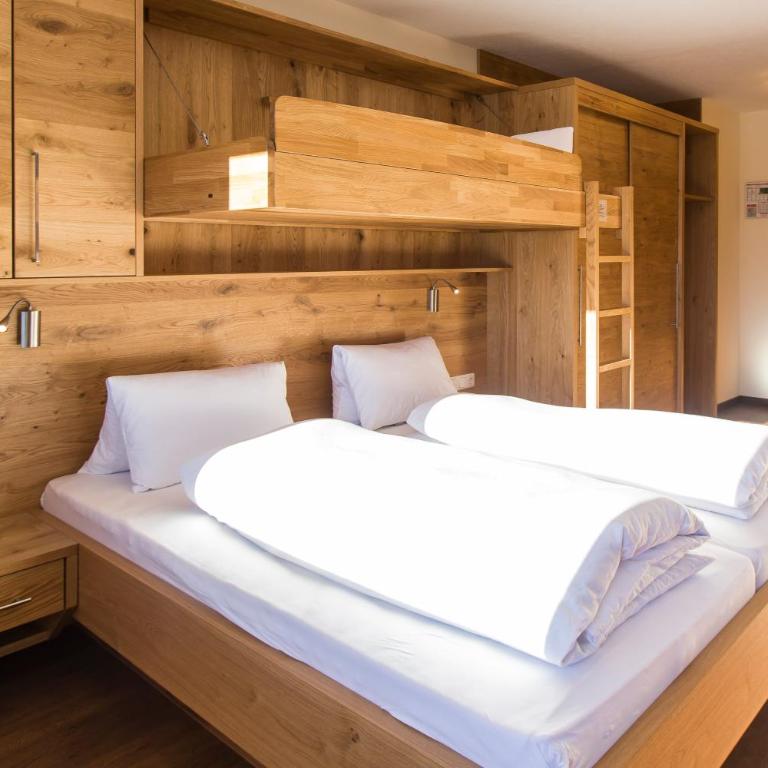 Aparthotel Hohe Brücke - Deluxe Familienzimmer - 2 Erwachsene und 3 Kinder - 1
