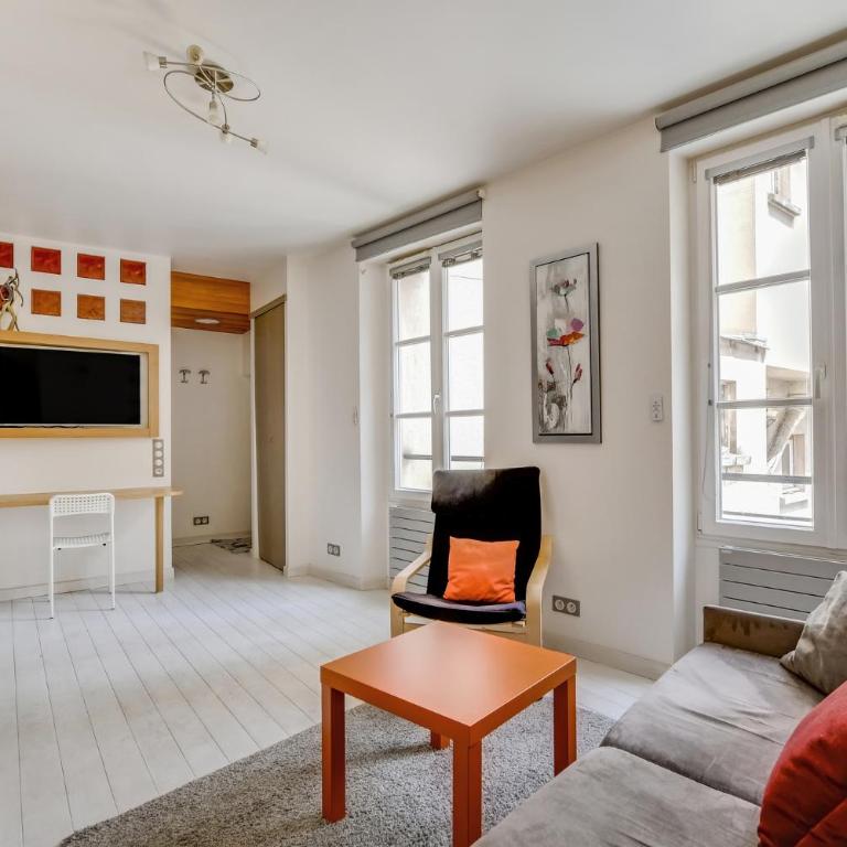 Pick A Flat's Apartment in Île de la Cité - Rue Chanoinesse - One-Bedroom Apartment - 6