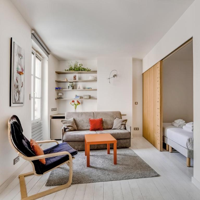 Pick A Flat's Apartment in Île de la Cité - Rue Chanoinesse - One-Bedroom Apartment - 1
