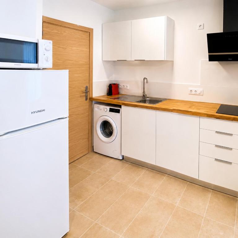 Apartaments l'Escala Centre - Apartamento - 10